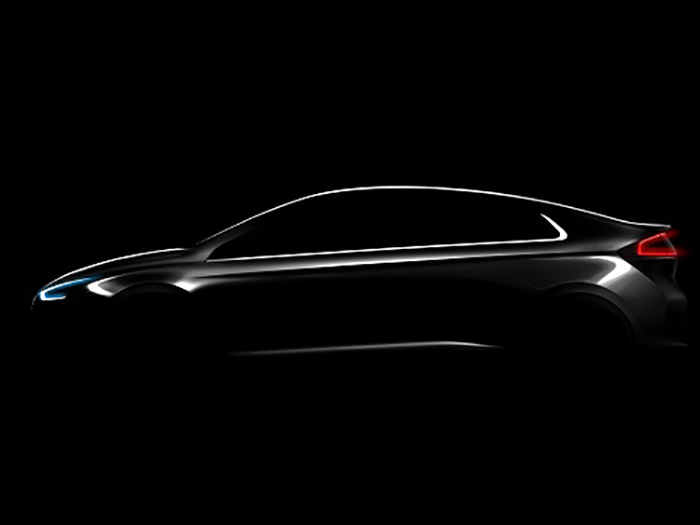 Hyundai рассекретил первую информацию о гибридной модели